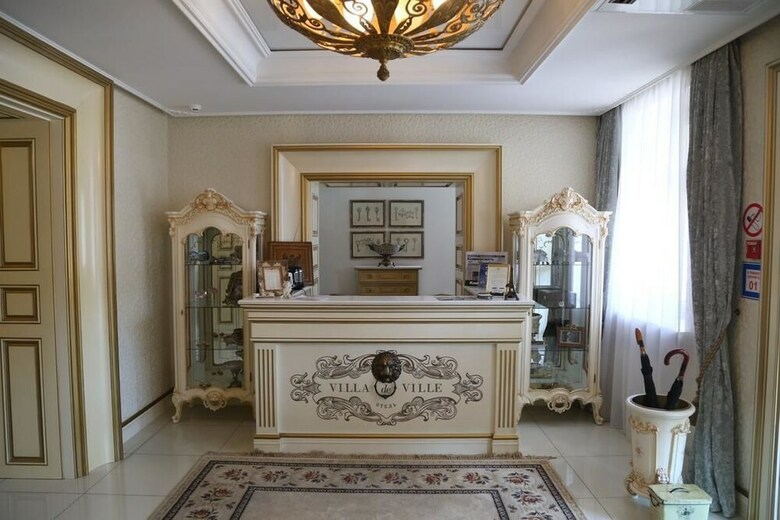 Villa De Ville Hotel
