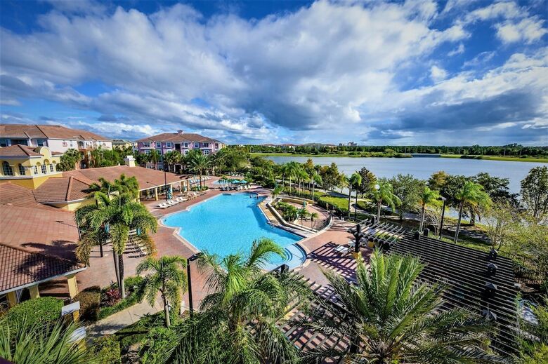 Hotel Vista Cay Resort By Millenium
