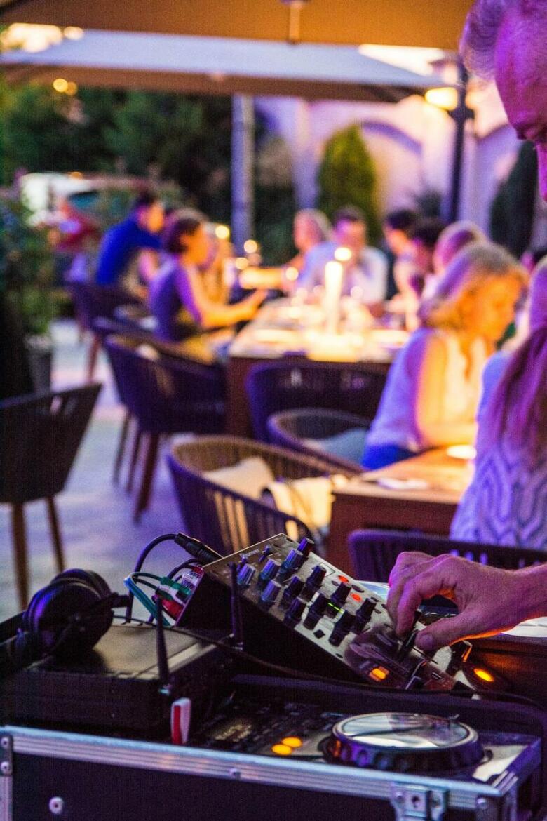 Carol Parc Hotel