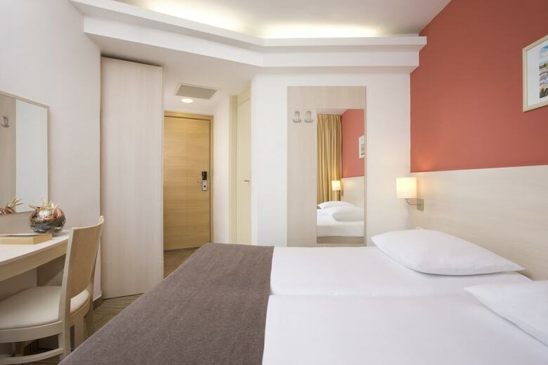 Valamar Crystal Hotel