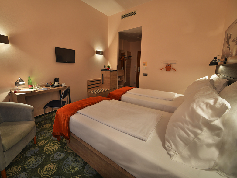 Hotel Ramada Airport