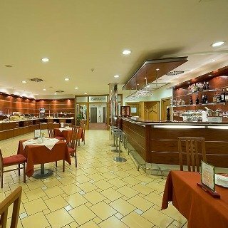 Hotel Ramada Airport