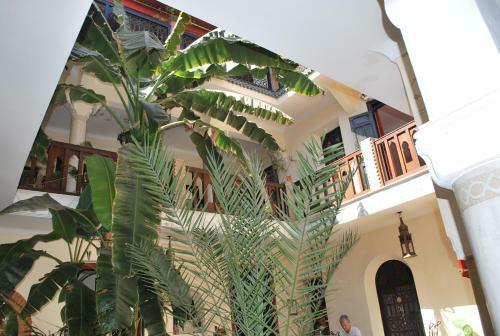 Albergue Riad Nomades