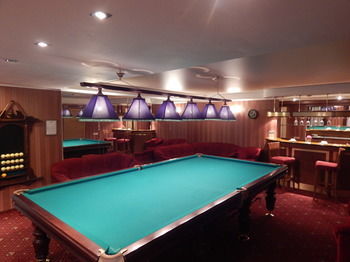 Oktyabrskaya Hotel