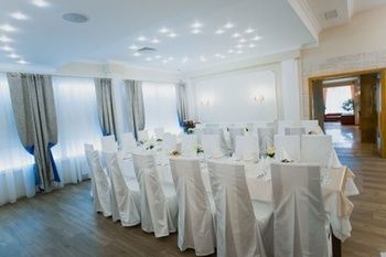 Oktyabrskaya Hotel