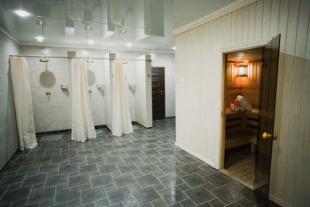 Oktyabrskaya Hotel