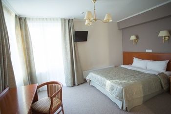 Oktyabrskaya Hotel