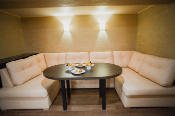 Oktyabrskaya Hotel