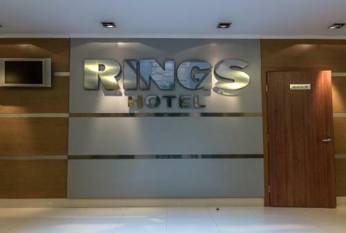 Hotel Rings