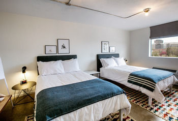 Hotel Corktown Inn