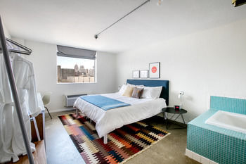 Hotel Corktown Inn
