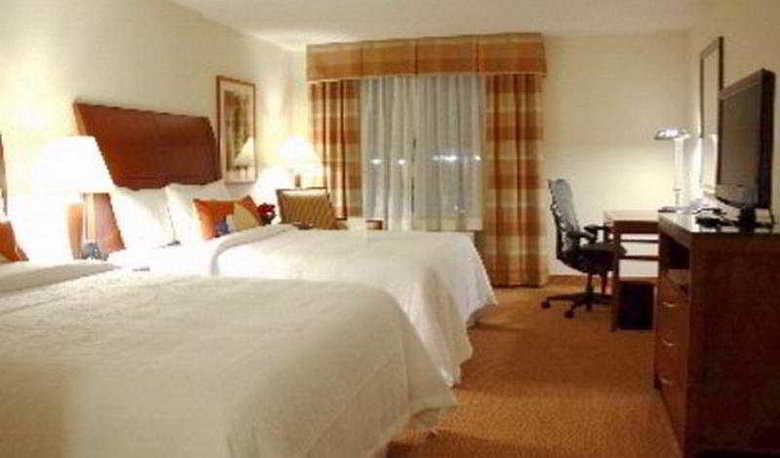 Hotel Howard Johnson Inn And Suites