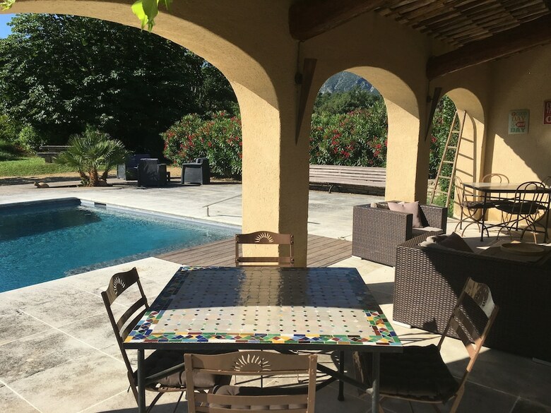 Bed & Breakfast Nulle Part Ailleurs