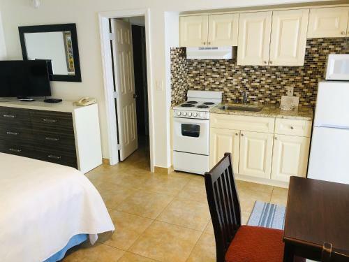 Hotel Surf Side Resort