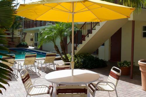 Hotel Surf Side Resort