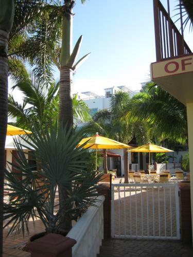 Hotel Surf Side Resort
