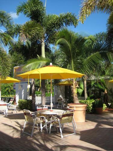 Hotel Surf Side Resort