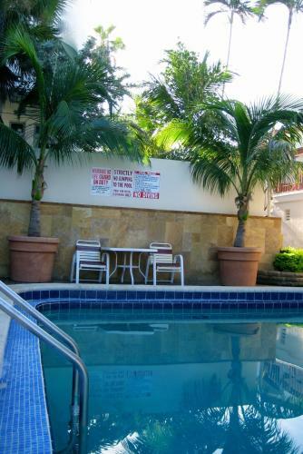 Hotel Surf Side Resort