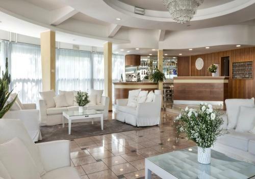 Hotel Meeting