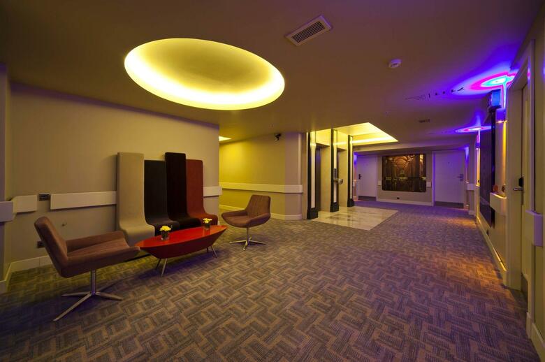 The Peak Hotel