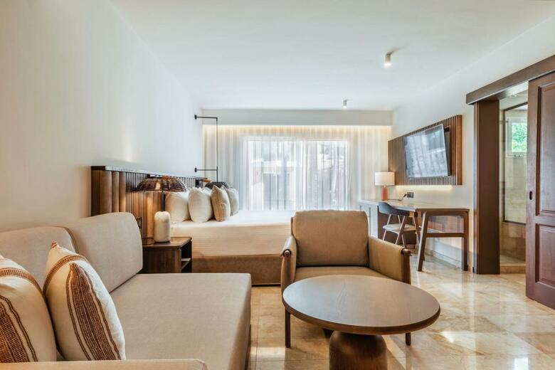 Hotel Grand Palladium Select B�varo