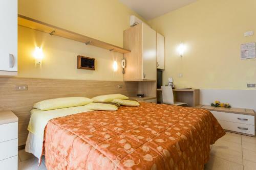 Hotel Deborah