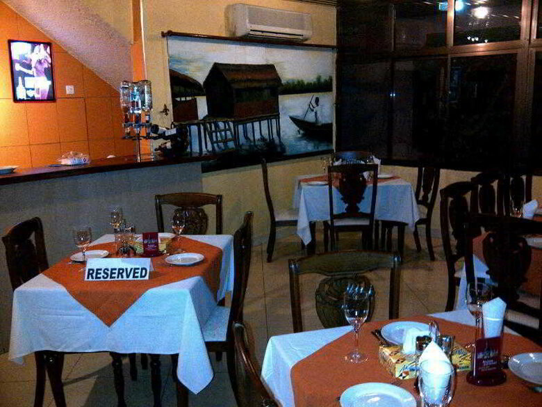 Sir Max Hotel
