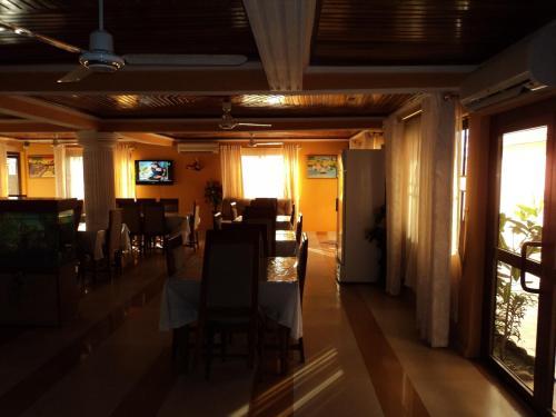 Nhyira Hotel