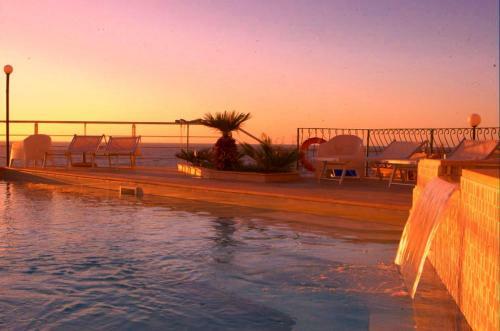 Hotel Bellevue Del Golfo