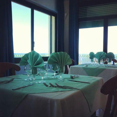 Hotel Bellevue Del Golfo