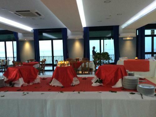 Hotel Bellevue Del Golfo
