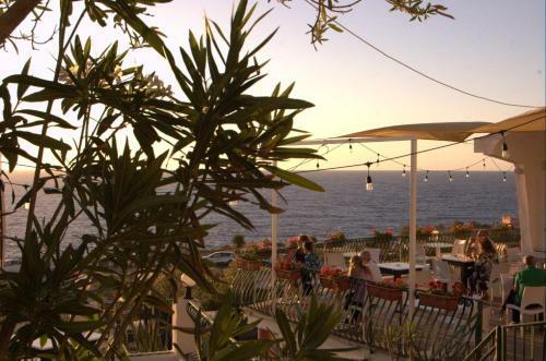 Hotel Bellevue Del Golfo