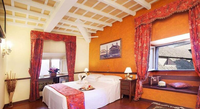 Hotel Pantheon Inn