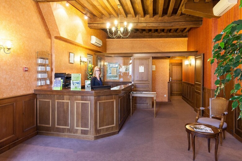 Hotel De La Cloche