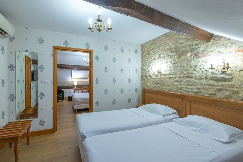 Hotel De La Cloche