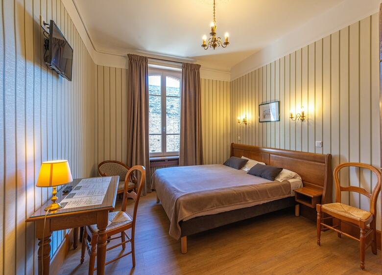 Hotel De La Cloche