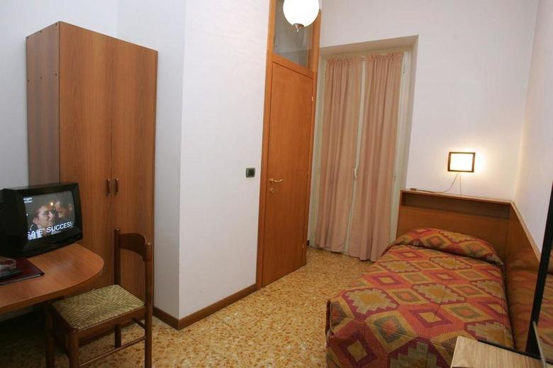Hotel Eden