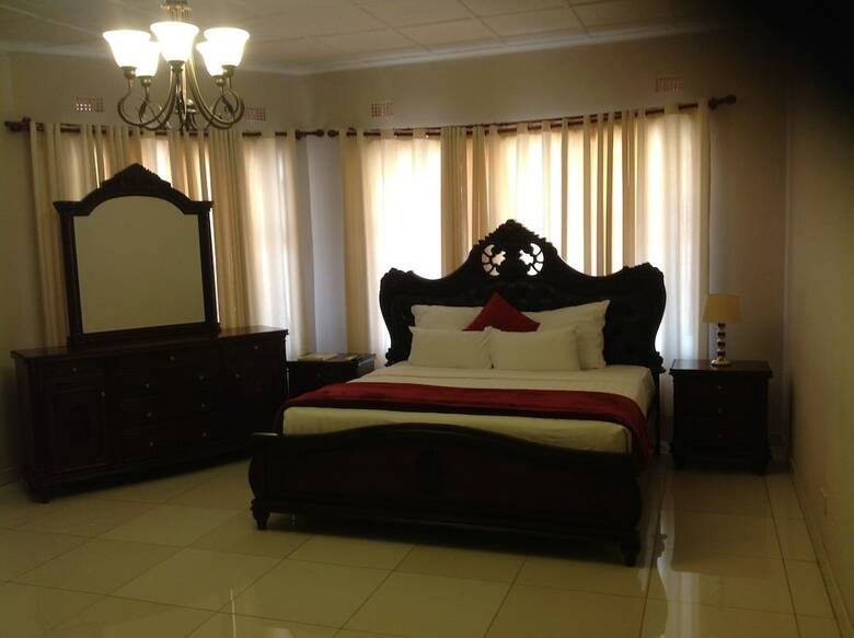 Cypress Executive Lodge