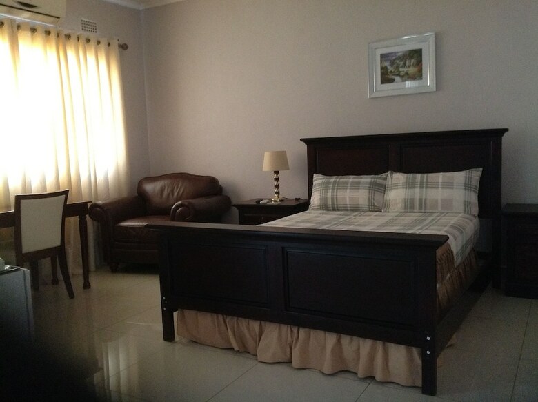 Cypress Executive Lodge