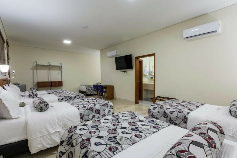 Hotel Dorado La 70