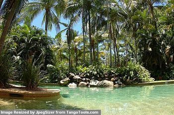 Hotel Golden Sands Beachfront Resort