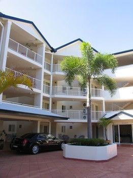 Hotel Golden Sands Beachfront Resort