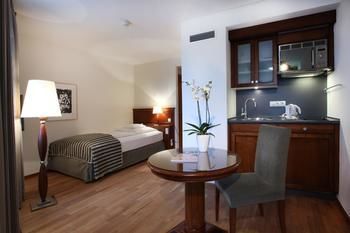 Lindner Hotel & Residence Main Plaza