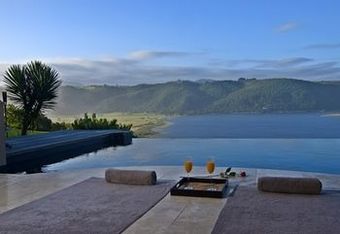 Lodge On The Lake & Wellness Spa