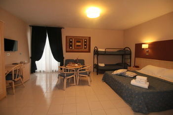 Hotel River Park