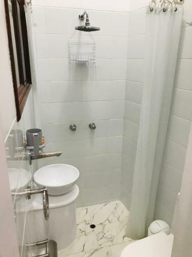 Hostal Larq�a Park Rooms