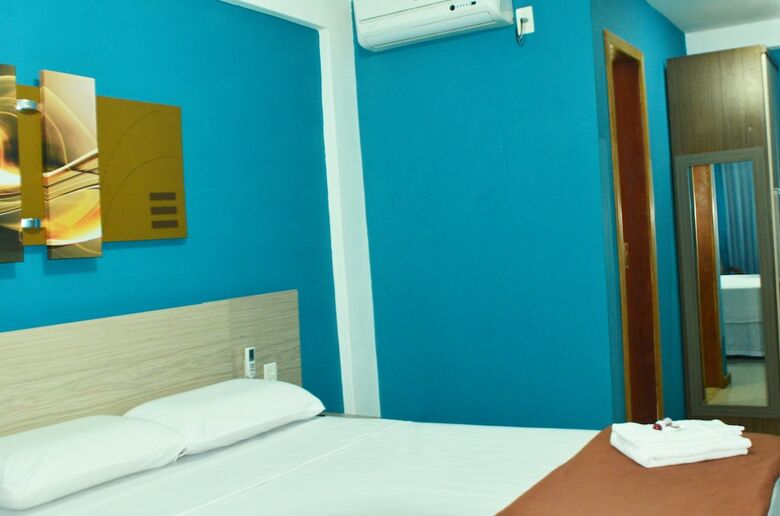 Bonjour Hotel