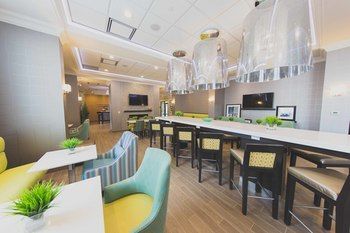 Hotel Hampton Inn & Suites By Hilton Bolton