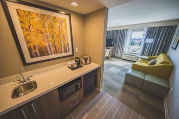 Hotel Hampton Inn & Suites By Hilton Bolton