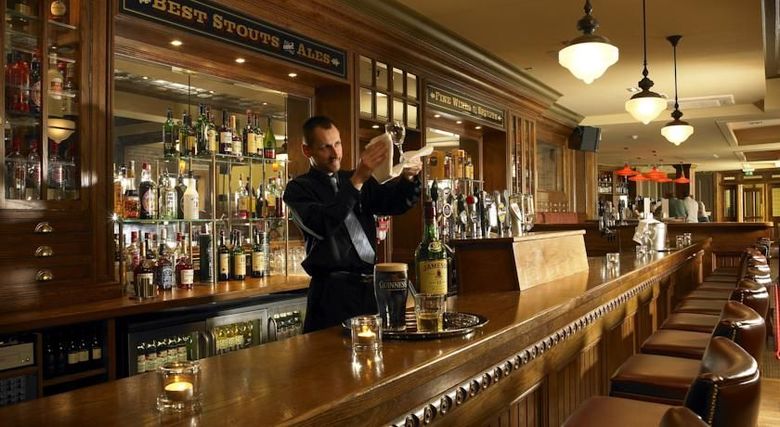 Scotts Hotel